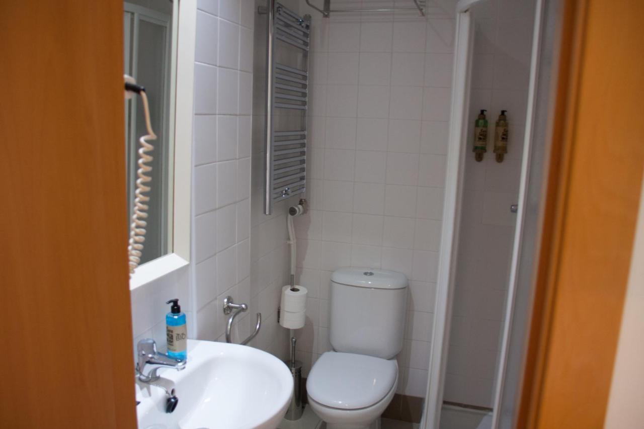Hostal Cuentame Evolucion Auto Check In Burgos Bagian luar foto