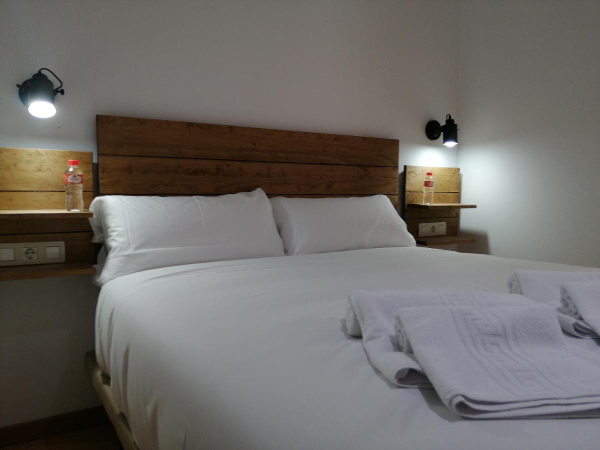 Hostal Cuentame Evolucion Auto Check In Burgos Bagian luar foto