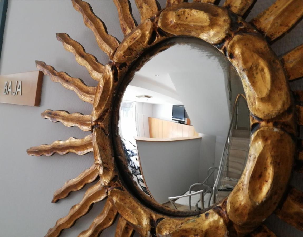 Hostal Cuentame Evolucion Auto Check In Burgos Bagian luar foto
